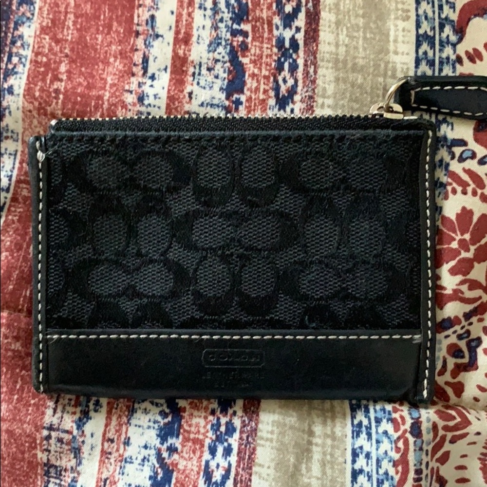 Coach little card holder